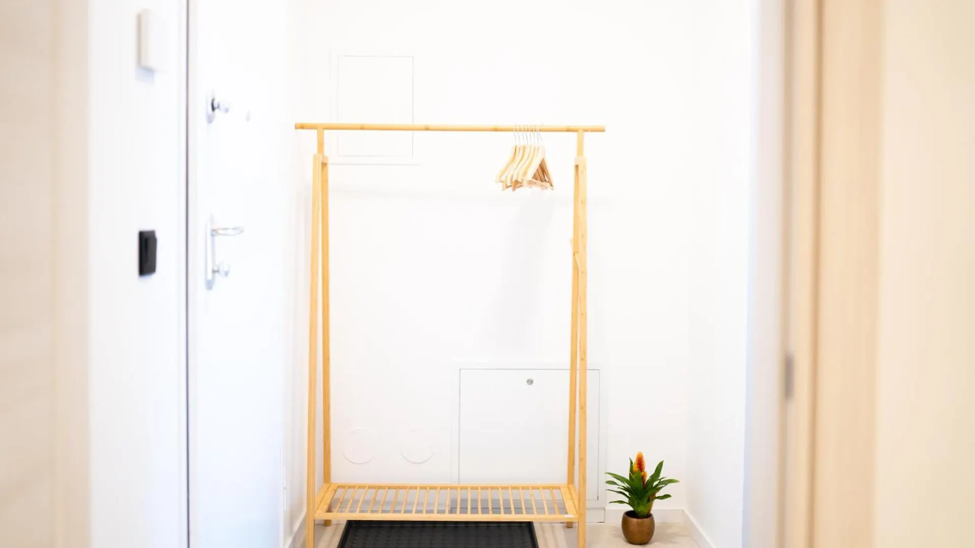 Premium Design Apartment With Balcony & Free Parking Vienna