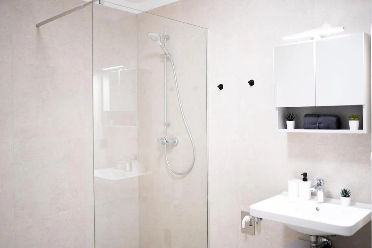 Premium Design Apartment With Balcony & Free Parking Vienna Austria